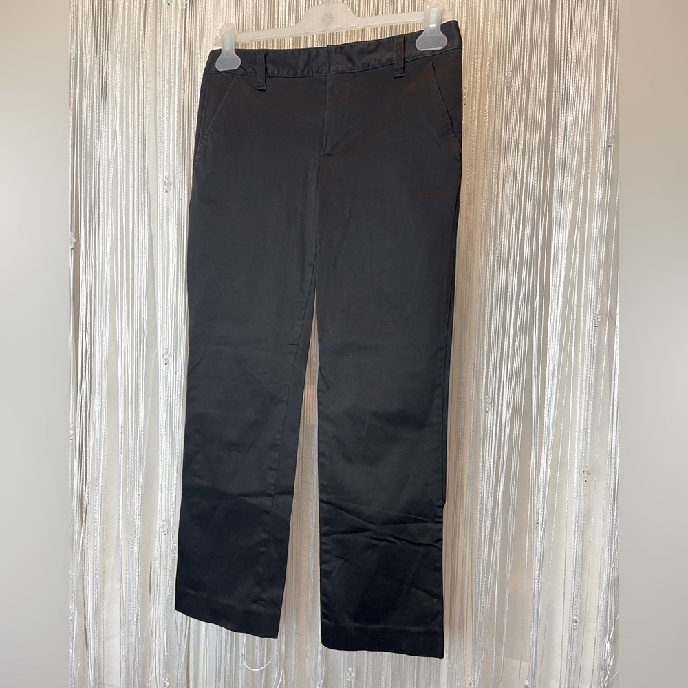 Marc by Marc Jacobs Solid Black Capris - Size 6
